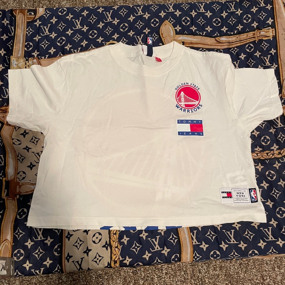 Tommy Hilfiger tommy jeans White NBA Tee.